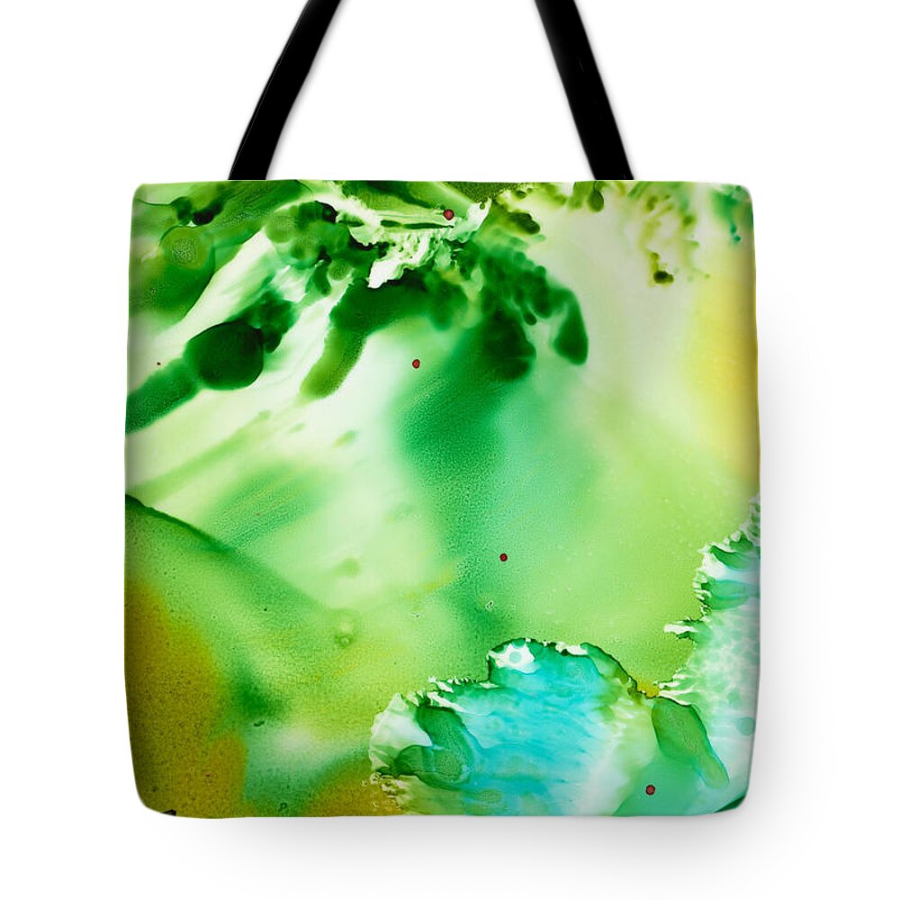 Underwater Tote Bag featuring the painting Drifting Seaweed by Susan Kubes