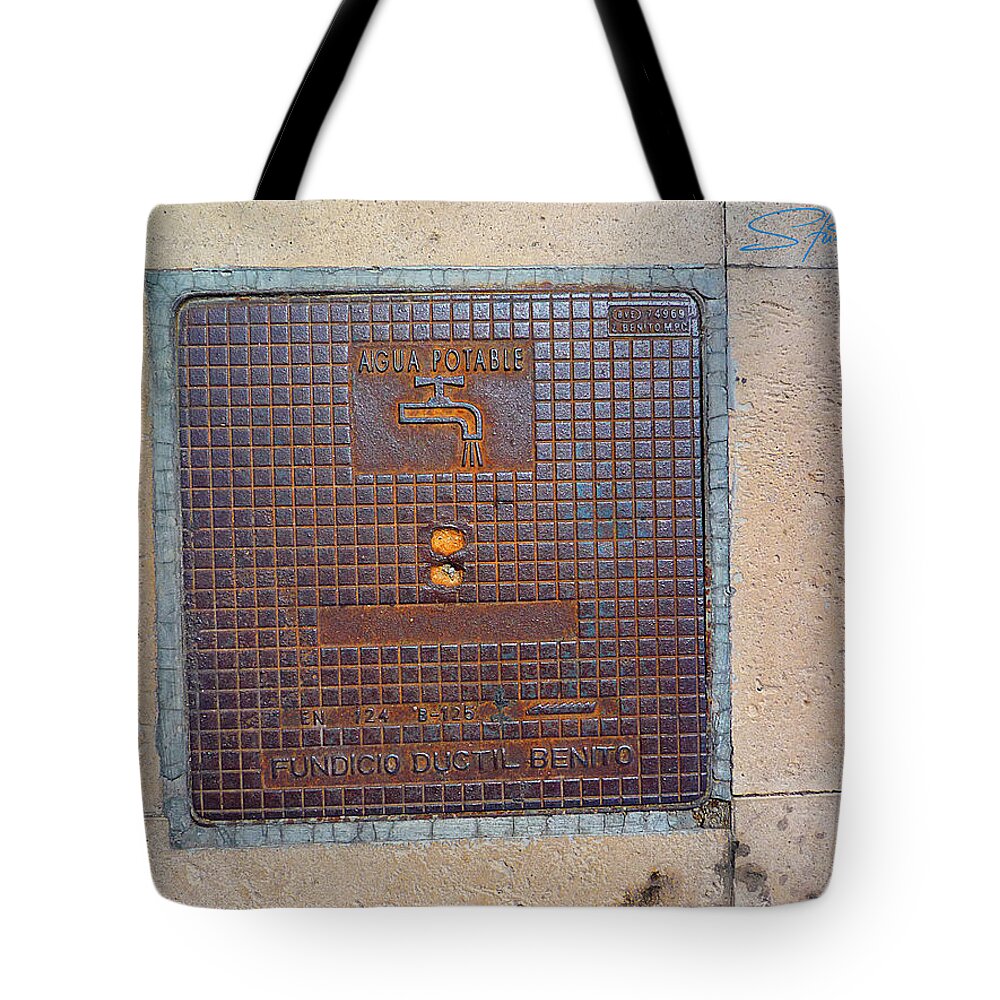 Fishing Net Tote Bag featuring the photograph Drinking Water by Charles Stuart