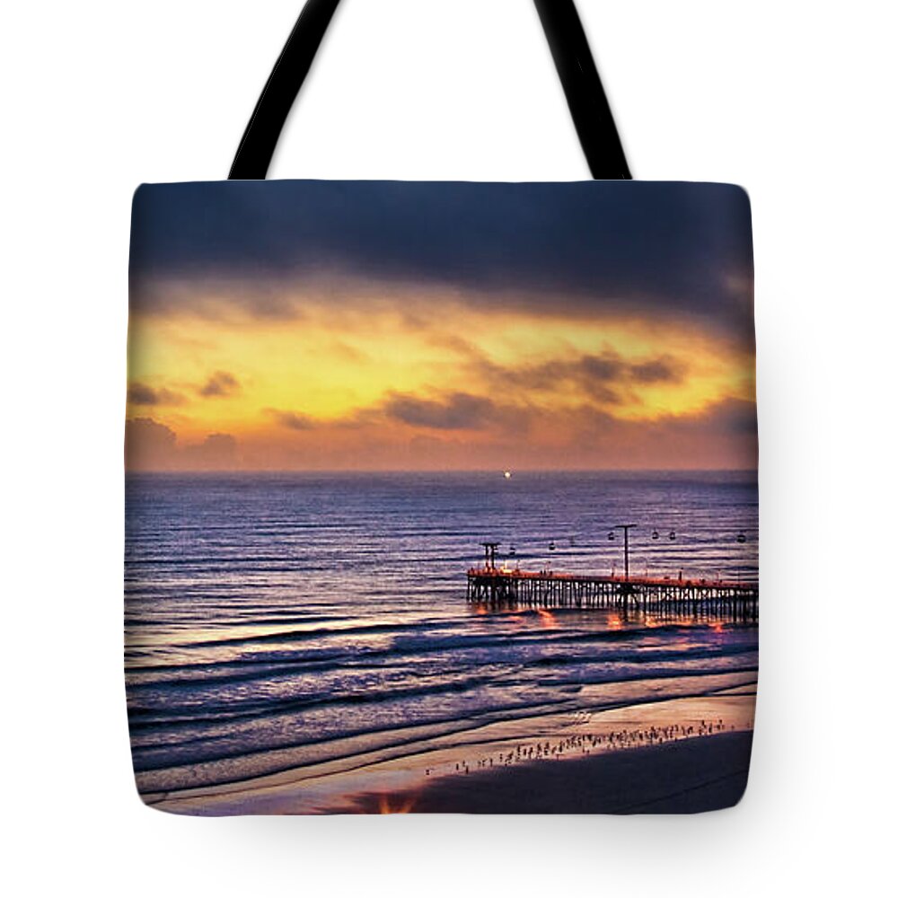 Beach Tote Bag featuring the photograph Early Morning In Daytona Beach by Christopher Holmes