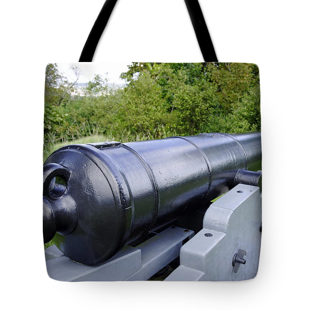 Bright Tote Bag featuring the photograph East Bastion Gun - Carisbrooke Castle by Rod Johnson