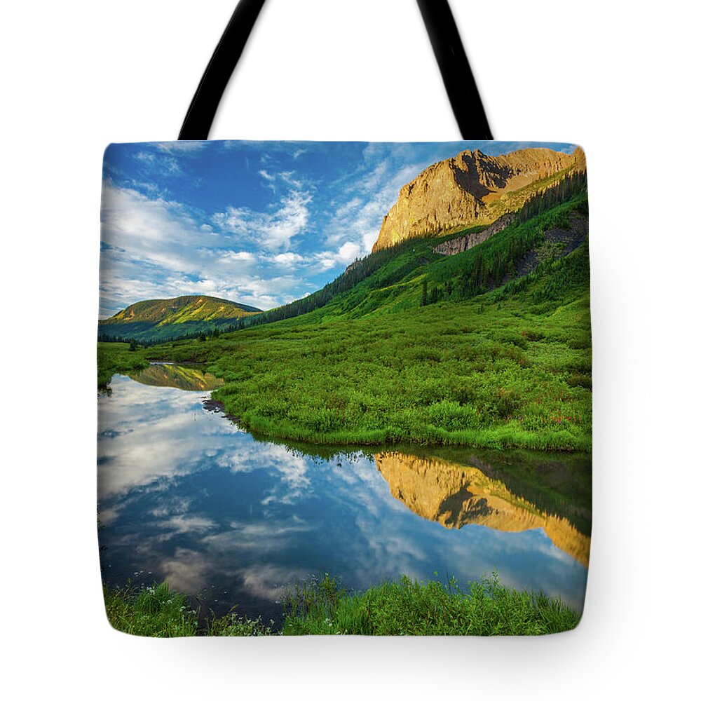 Sky Tote Bag featuring the photograph East River Reflections by Darren White