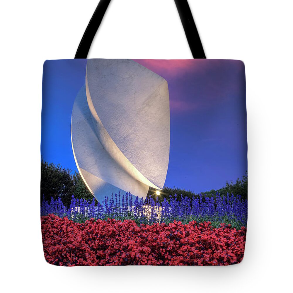 Cnu Tote Bag featuring the photograph Elements at Christopher Newport University by Jerry Gammon