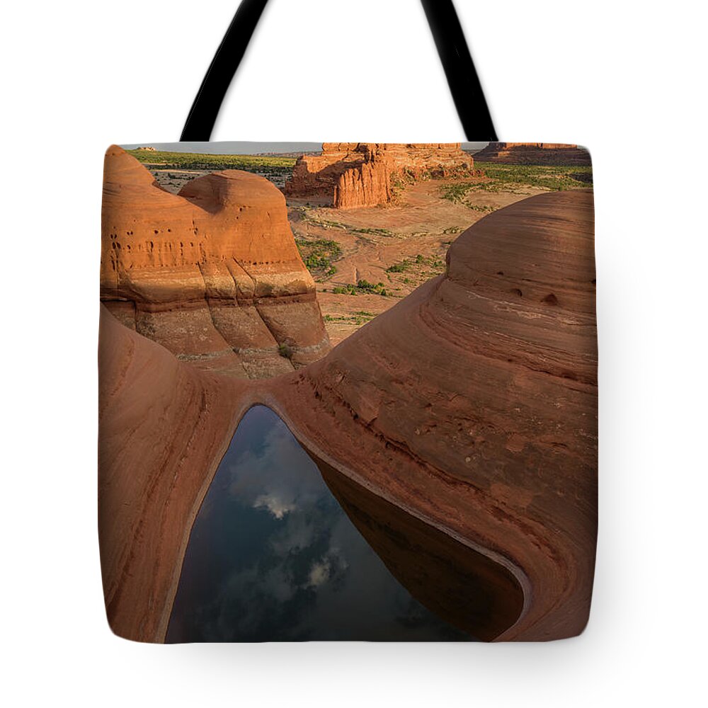 Utah Tote Bag featuring the photograph Engaging Sunset by Dustin LeFevre