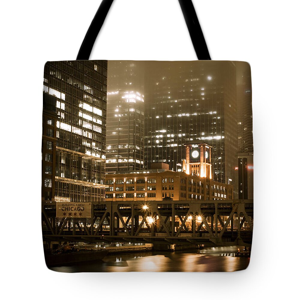 Riverbranch Tote Bag featuring the photograph Evening in the Windy City by Miguel Winterpacht
