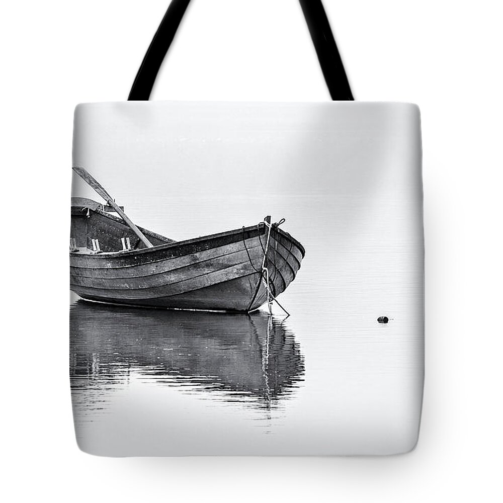 Boat Tote Bag featuring the photograph Eye to Eye by Rob Davies