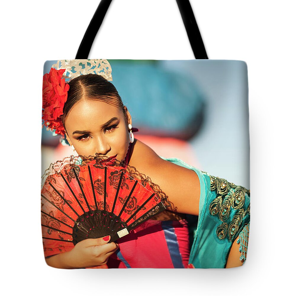  Tote Bag featuring the photograph Fan Cathy by Carl Wilkerson