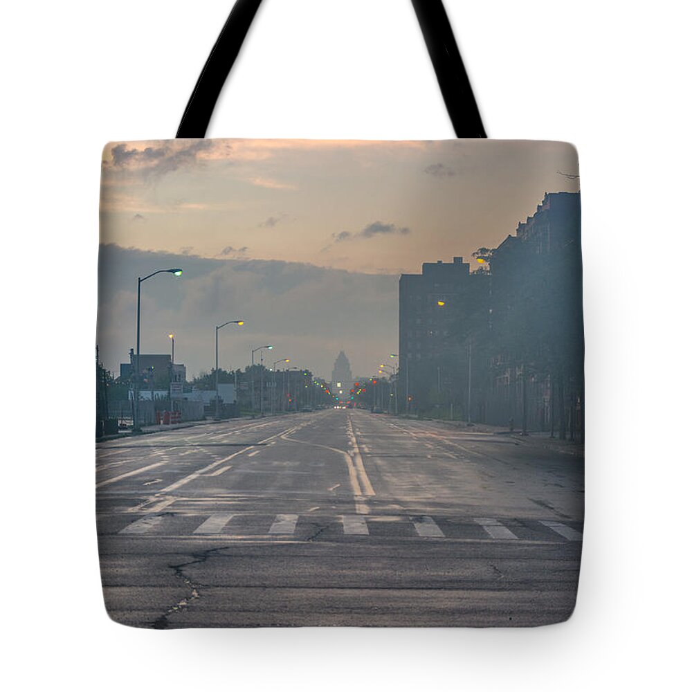Fisher Building Tote Bag featuring the photograph Foggy Fisher Color by Pravin Sitaraman