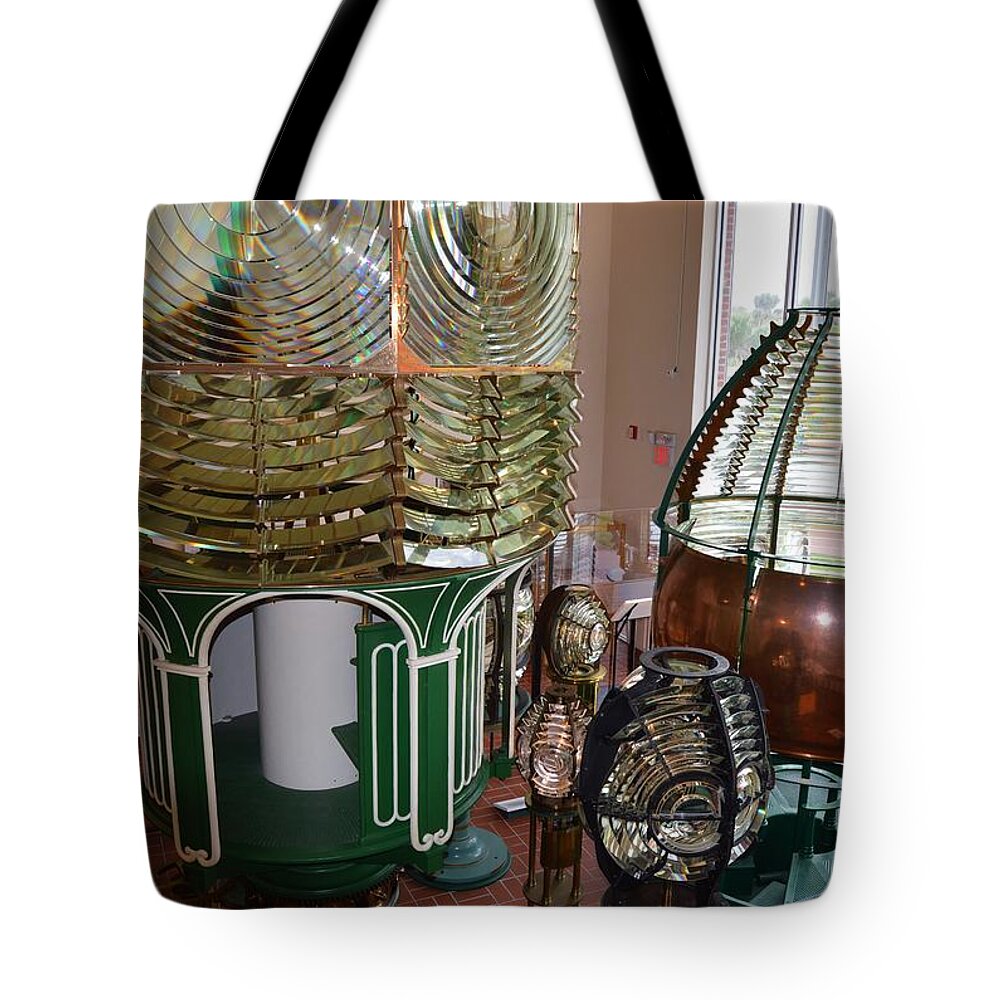  Fresnal Lens Display Tote Bag featuring the photograph Fresnal Lens Display by Warren Thompson