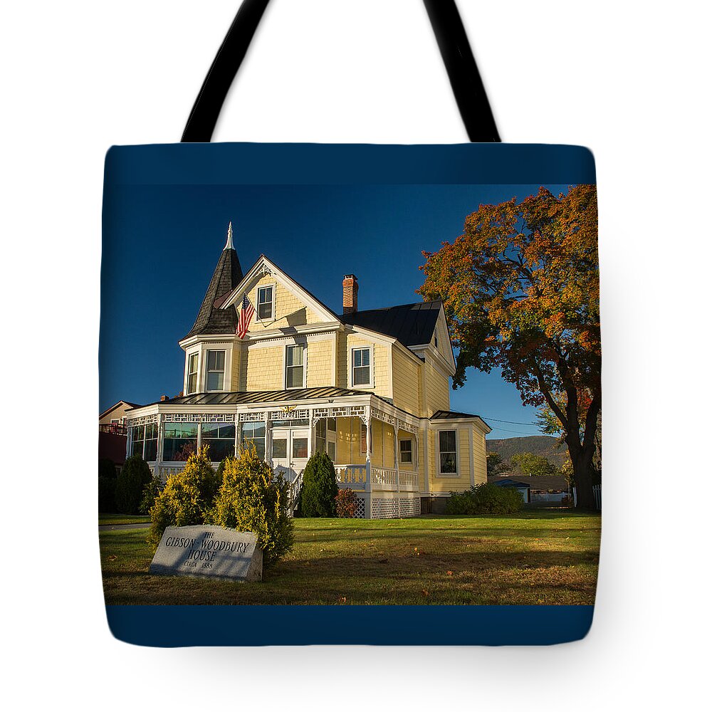 Gibson-woodbury House Tote Bag featuring the photograph Gibson Woodbury House North Conway by Nancy De Flon
