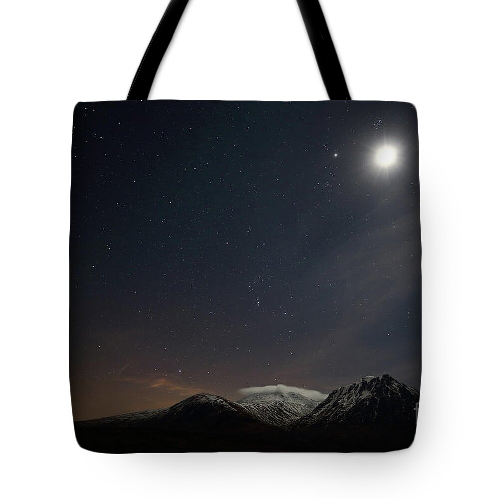Glencoe Stars Tote Bag featuring the photograph Glencoe Skyscape by Maria Gaellman