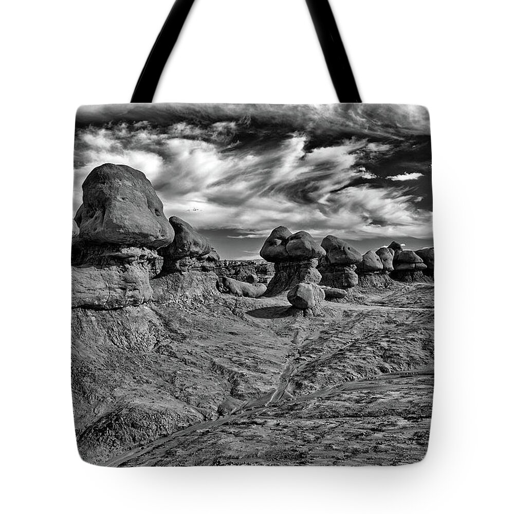 Alien Tote Bag featuring the photograph Goblins All In a Row by Kyle Lee