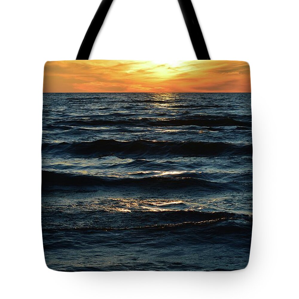 Abstract Tote Bag featuring the photograph Golden Light In The Sky And Sand by Lyle Crump