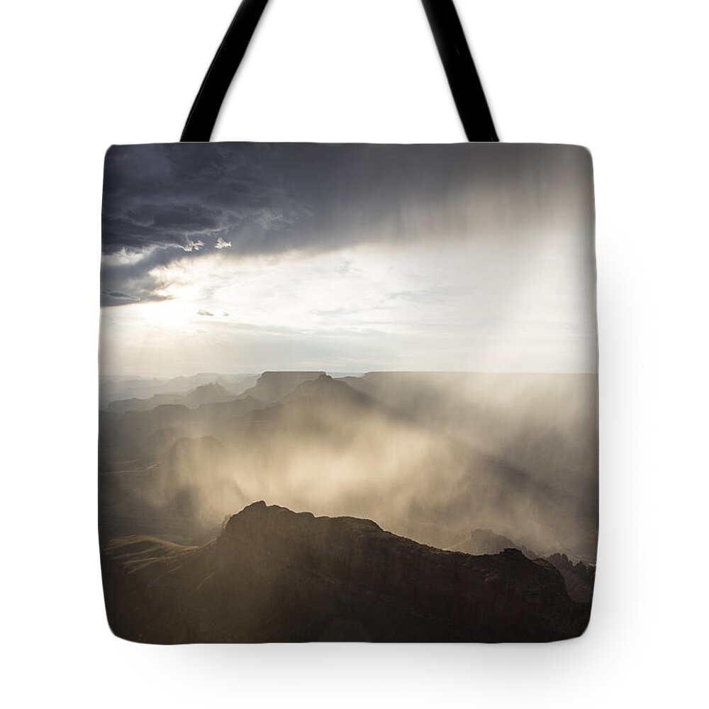 Grandcanyon Tote Bag featuring the photograph Grand Canyon Glow by John McGraw