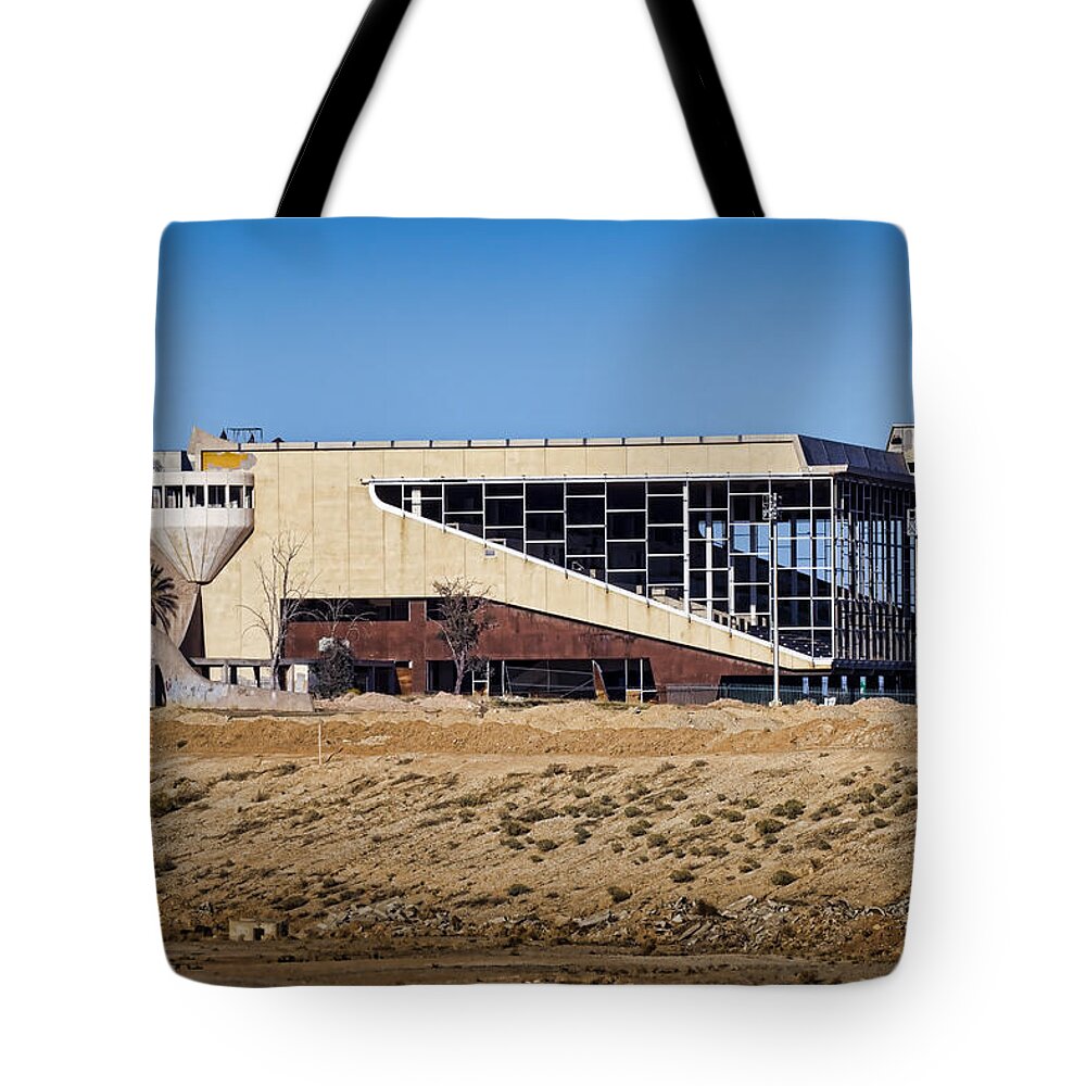 Trotter Park Tote Bag featuring the photograph Grand Illusion Bust by Kelley King