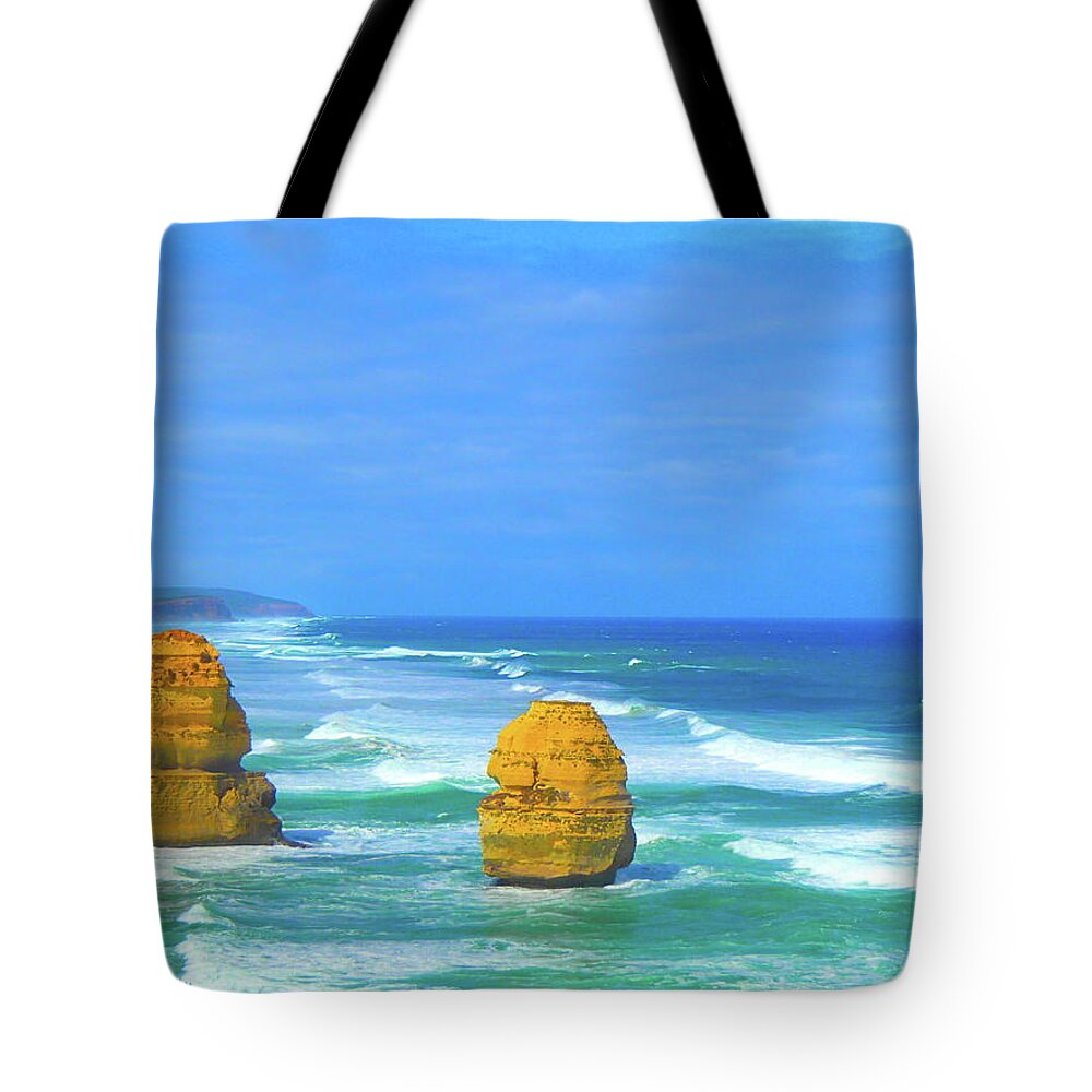  Tote Bag featuring the photograph Great ocean road by Michiko Sato