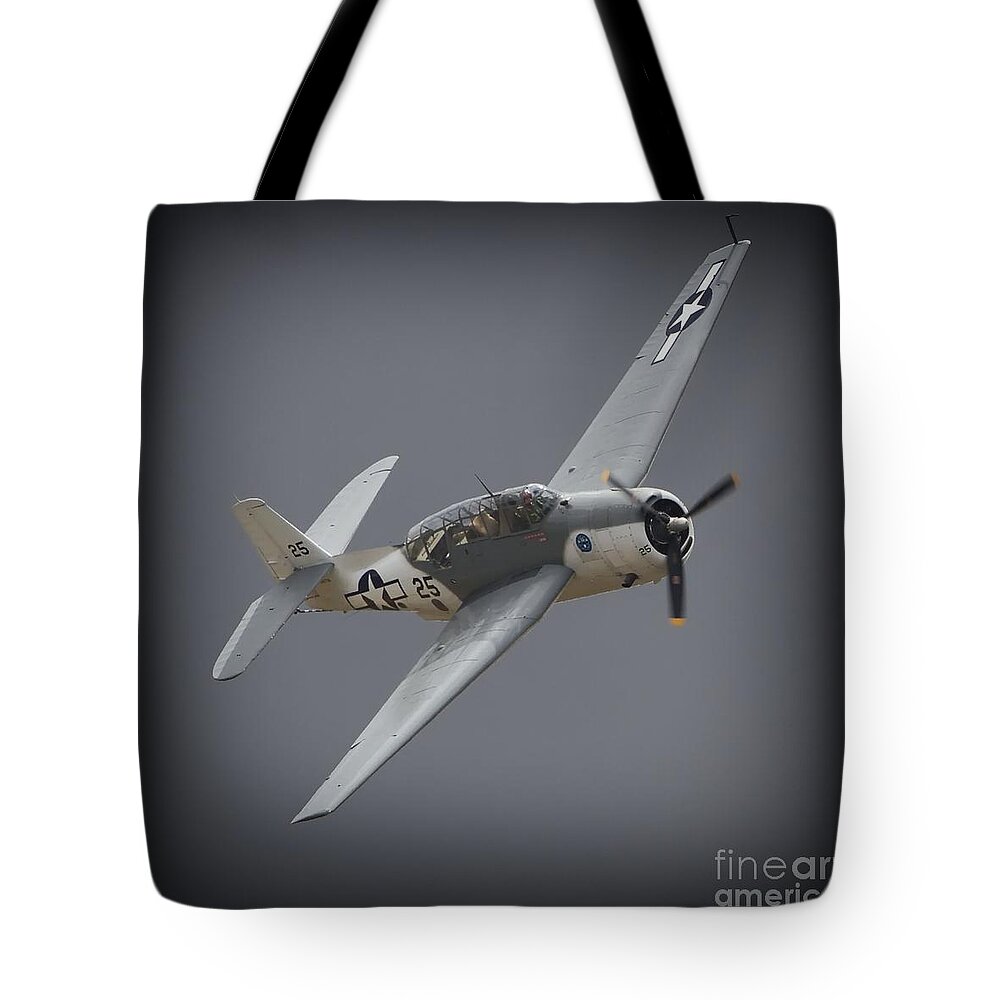 Transportation Tote Bag featuring the photograph Grumman Avenger No.25 Grey Square by Gus McCrea