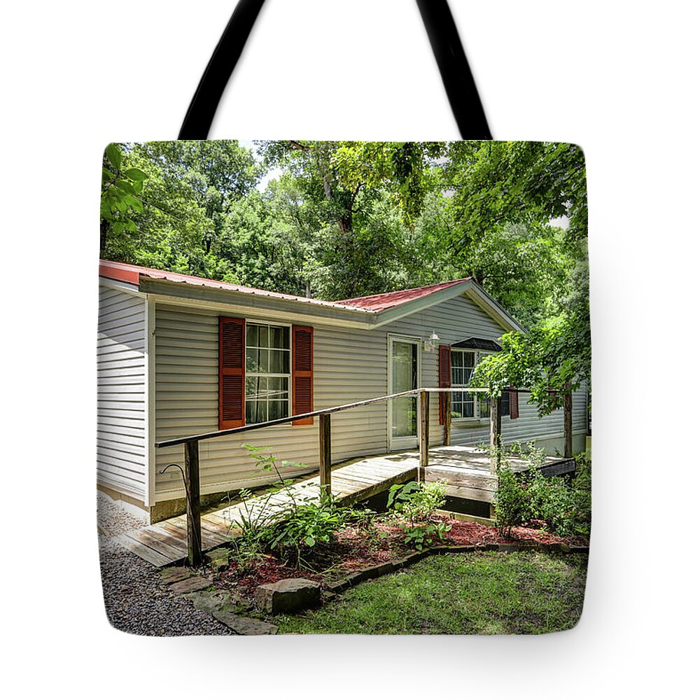 Real Estate Photography Tote Bag featuring the photograph Guest house at Burns Rd by Jeff Kurtz