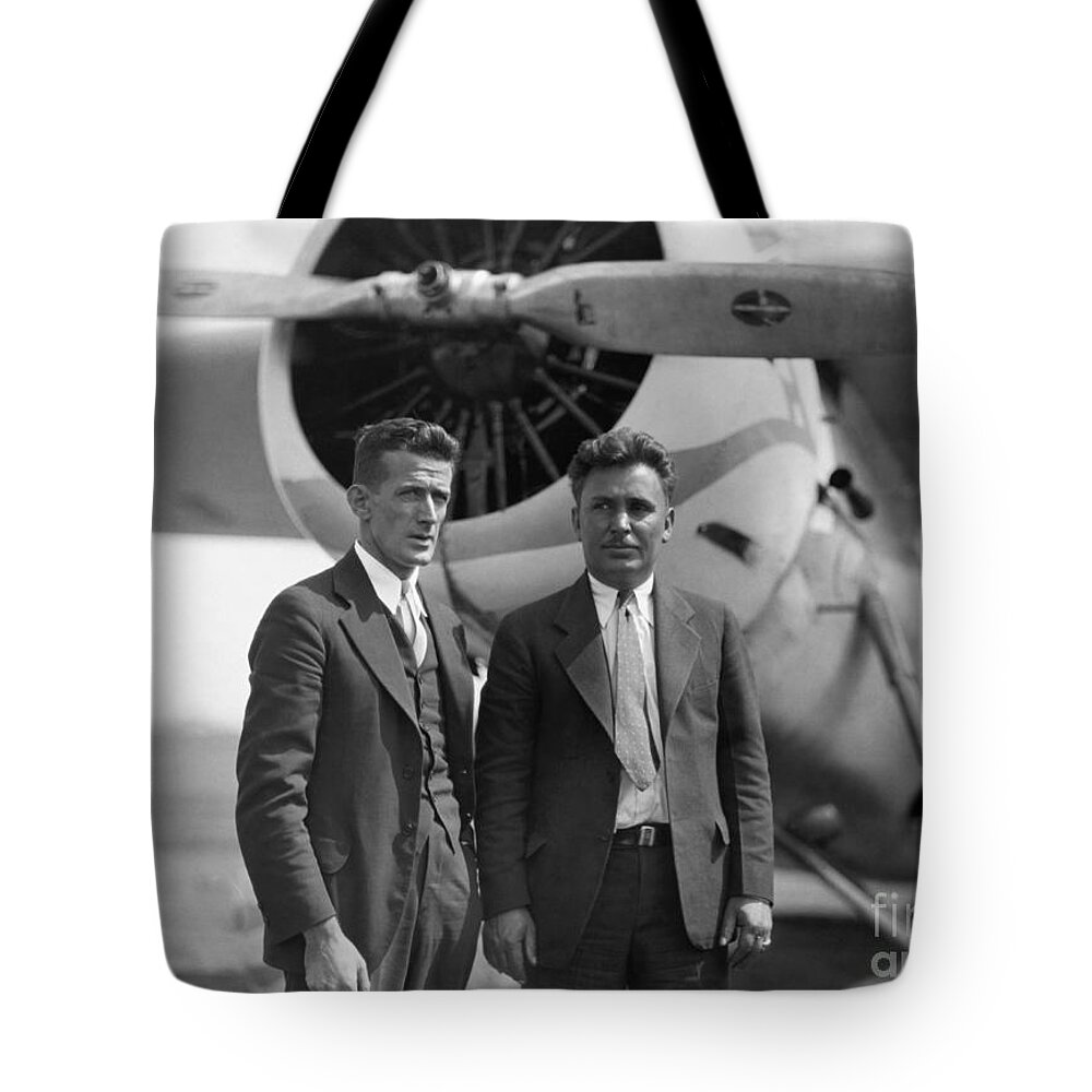Portrait Tote Bag featuring the photograph Harold Gatty & Wiley Post by Photo Researchers, Inc.