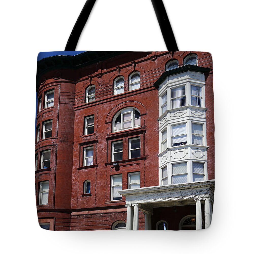 Harrington Hotel Tote Bag featuring the photograph Harrington Inn 4 by Mary Bedy