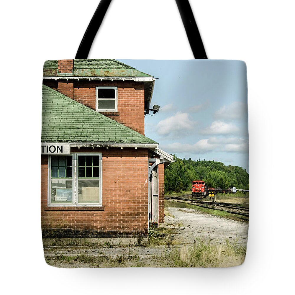Junction Tote Bag featuring the photograph Hawk Junction by Elaine Berger