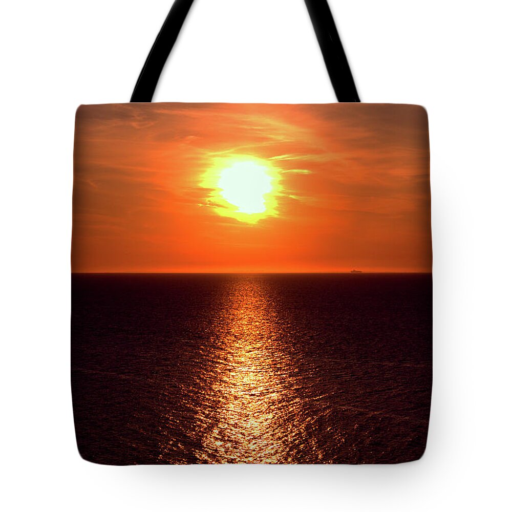 Sunsets Tote Bag featuring the photograph Herne Bay Sunset by Richard Denyer