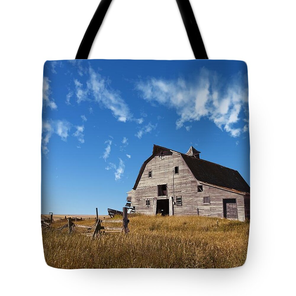 Canada Tote Bag featuring the photograph Homesteader Barn by Allan Van Gasbeck