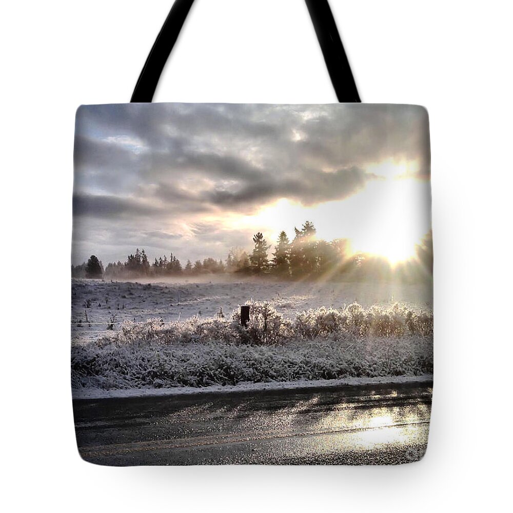 Sunrise Tote Bag featuring the photograph Hope by Rory Siegel