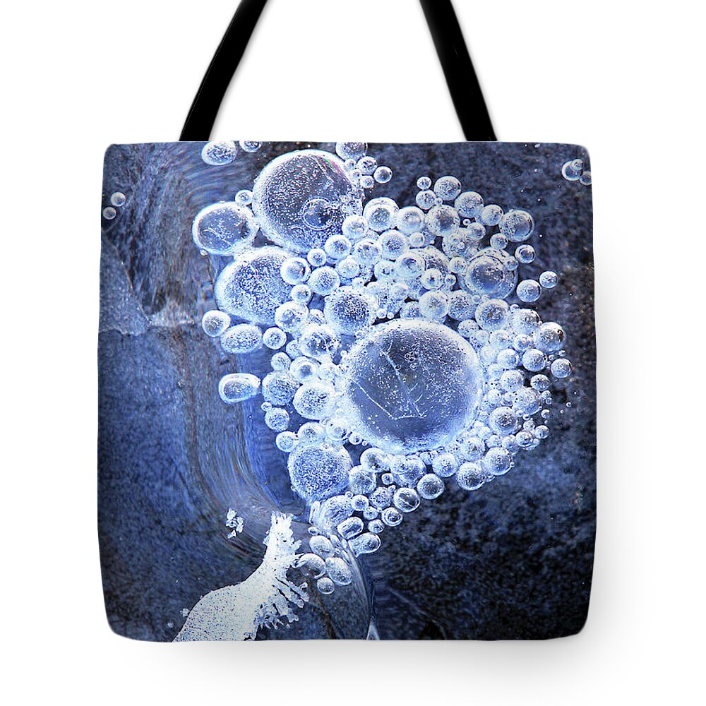 Ice Bubble Fountain Tote Bag featuring the photograph Ice Bubble Fountain by Carolyn Derstine
