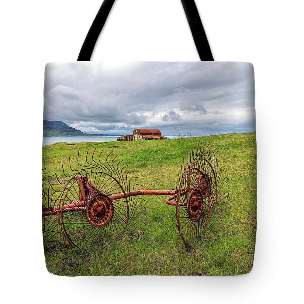 Iceland Tote Bag featuring the photograph Icelandic Farm by Tom Singleton