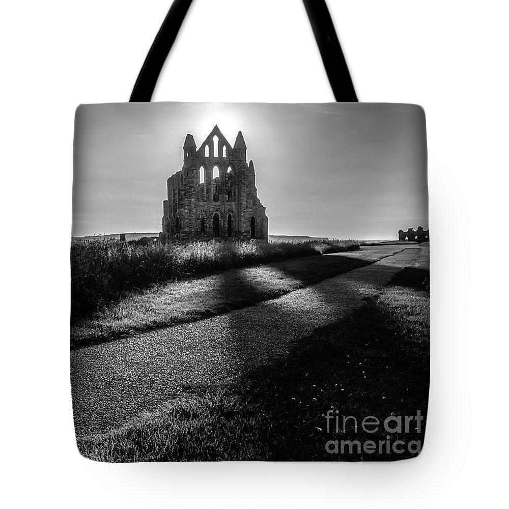 England Tote Bag featuring the photograph In the shade BW by Mariusz Talarek