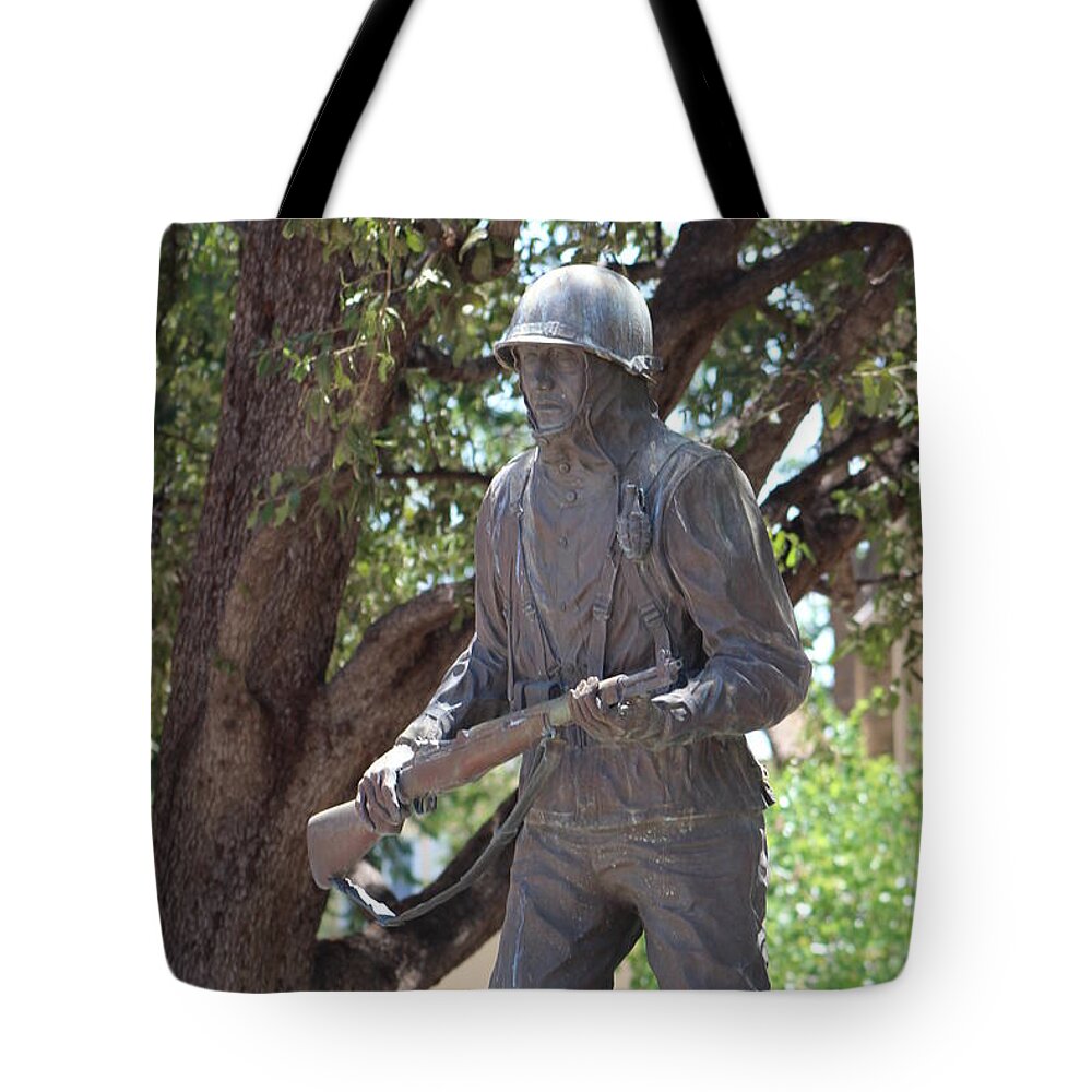 Infantry Man Statue Tote Bag featuring the photograph Infantry Man Statue by Colleen Cornelius
