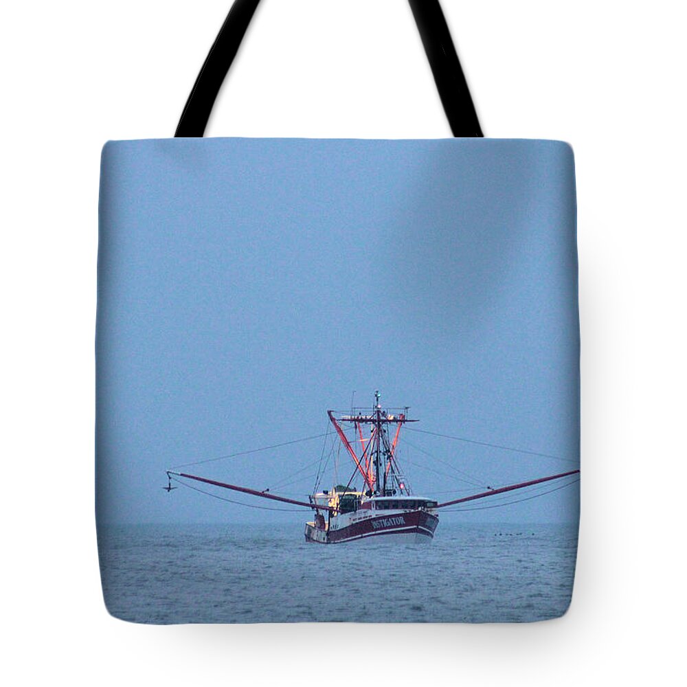 Boat Tote Bag featuring the photograph Instigator Coming Home by Robert Banach