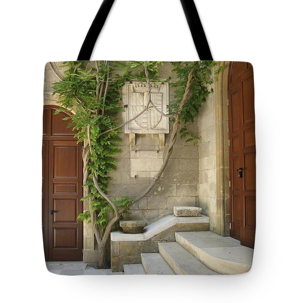 Cityscape Tote Bag featuring the photograph Italian Courtyard- Brindisi by Italian Art