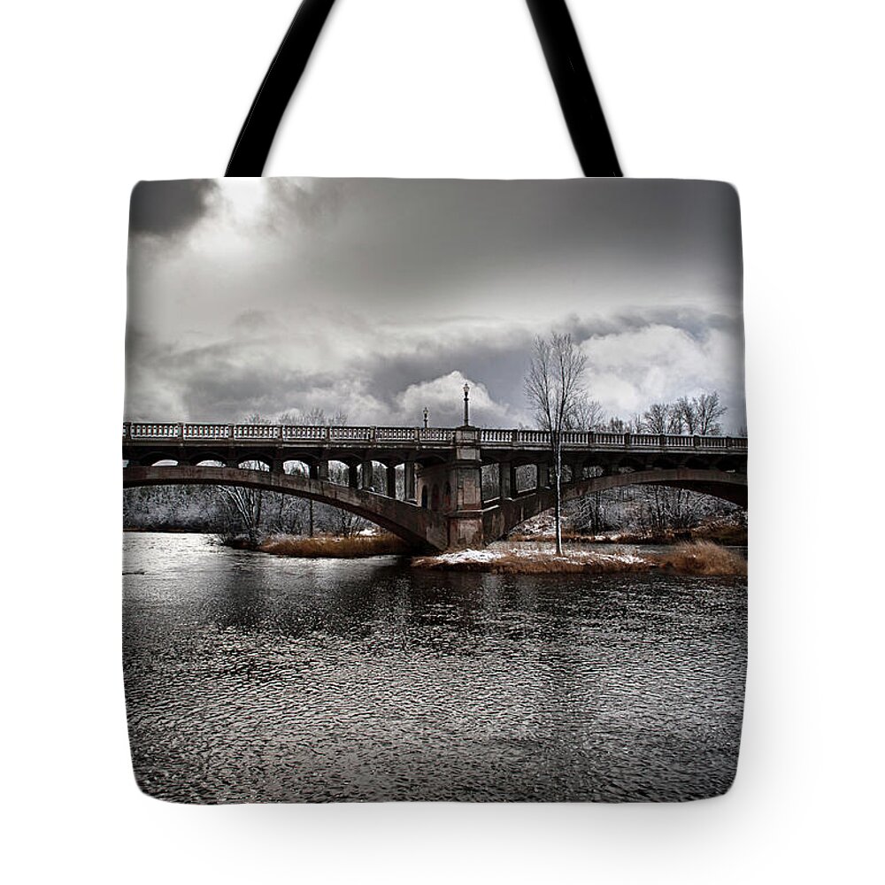 Tote Bag featuring the photograph It's a wonderful life... by Dan Hefle