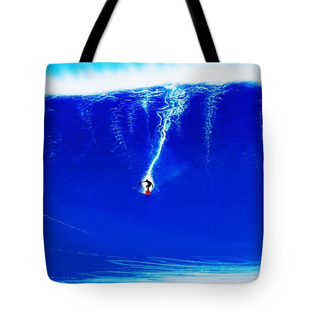 Sports Tote Bag featuring the painting Jaws at 70 Feet by John Kaelin