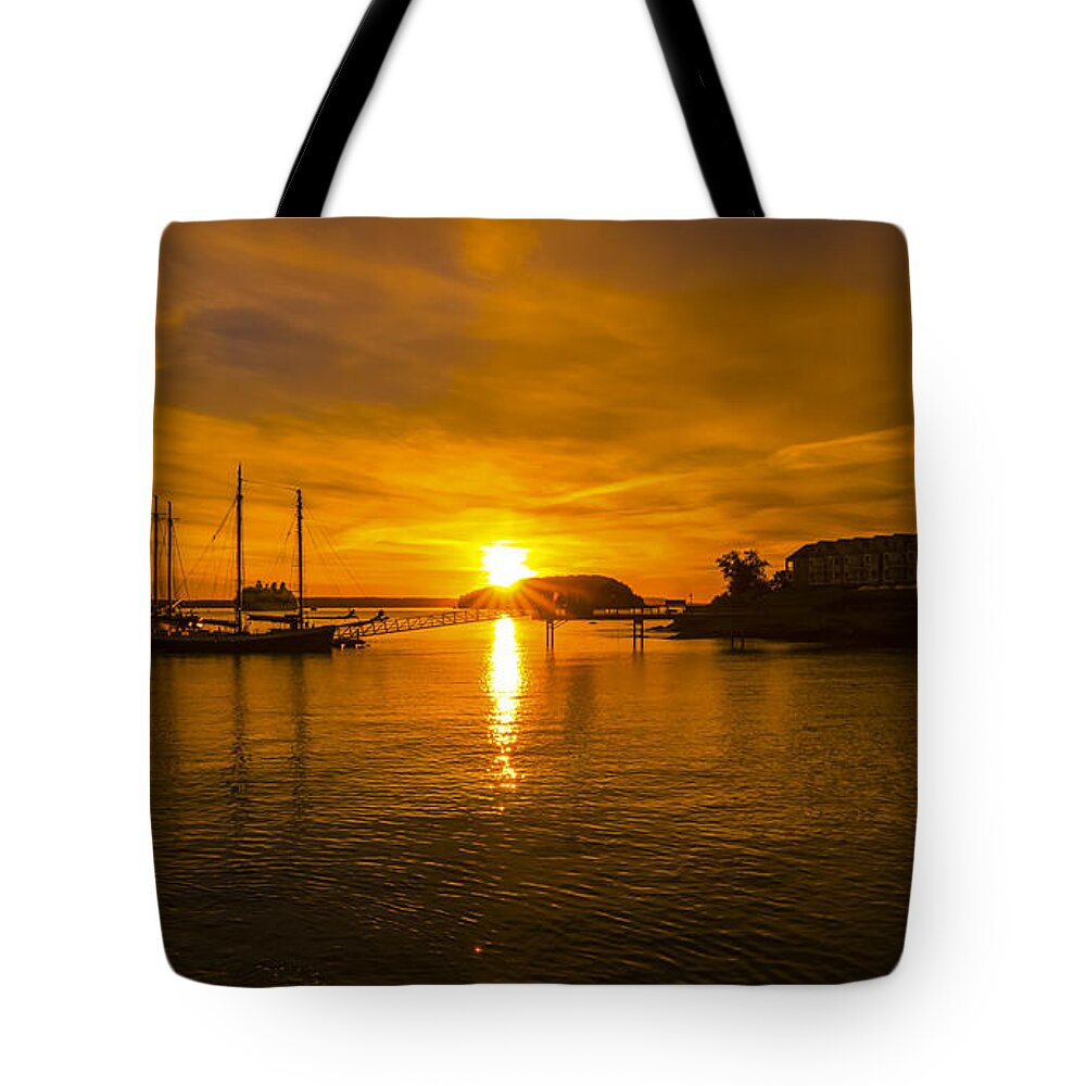 2018 Tote Bag featuring the photograph Sunrise from Bar Harbor, Maine. #4 by New England Photography