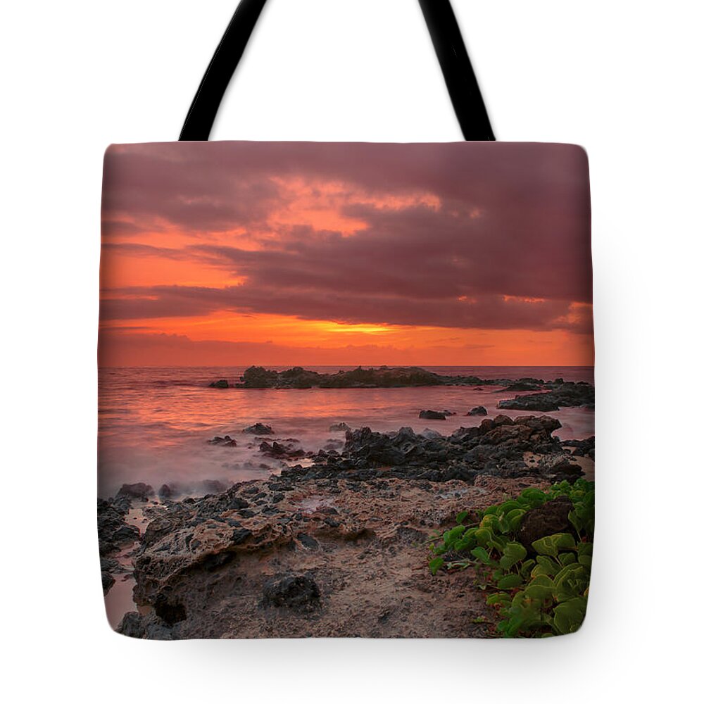 Kama'ole Tote Bag featuring the photograph Kama'ole Sunset by Susan Rissi Tregoning