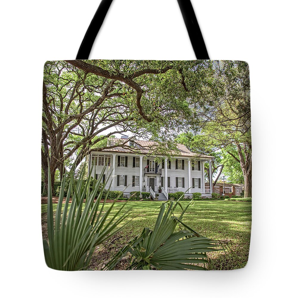 Georgetown Tote Bag featuring the photograph Kaminski House Museum by Mike Covington