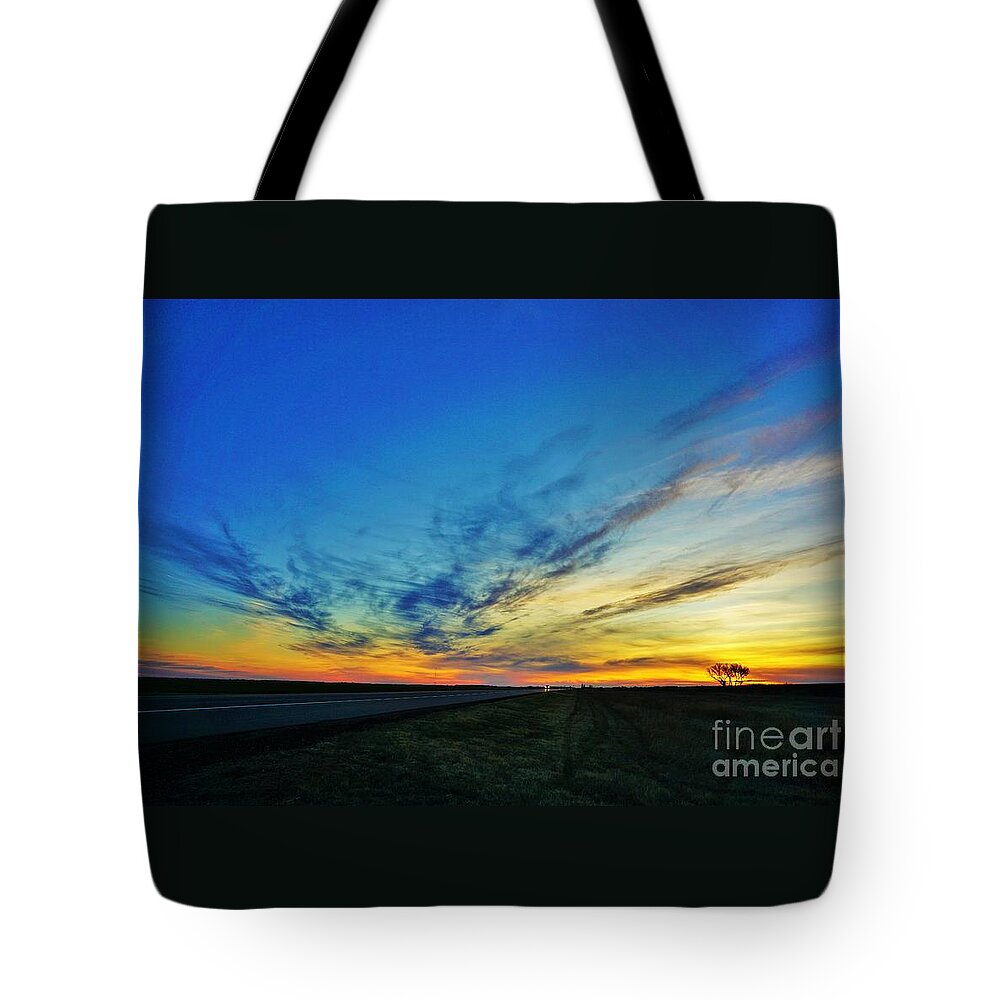 Kansas Tote Bag featuring the photograph Kansas sunrise2 by Merle Grenz