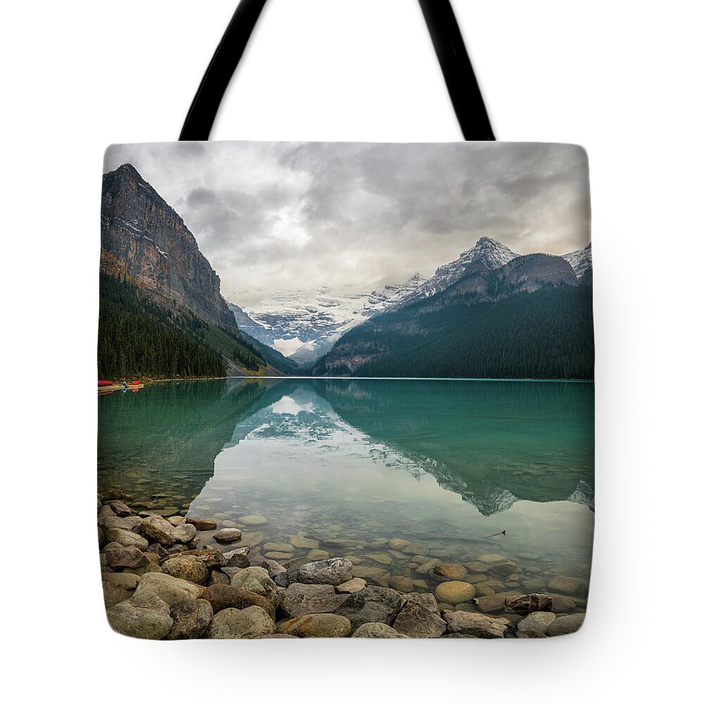 Lake Louise Tote Bag featuring the photograph Lake Louise in the Fall by James Udall