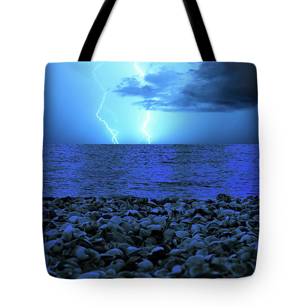 Delray Tote Bag featuring the photograph Lake Okeechobee Lightning by Ken Figurski