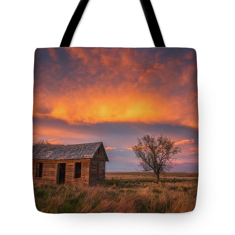 Old Tote Bag featuring the photograph Leaning Cabin of Briggsdale by Darren White