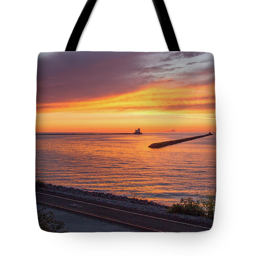 Lighthouse Tote Bag featuring the photograph Lighthouse Sunset by Rod Best