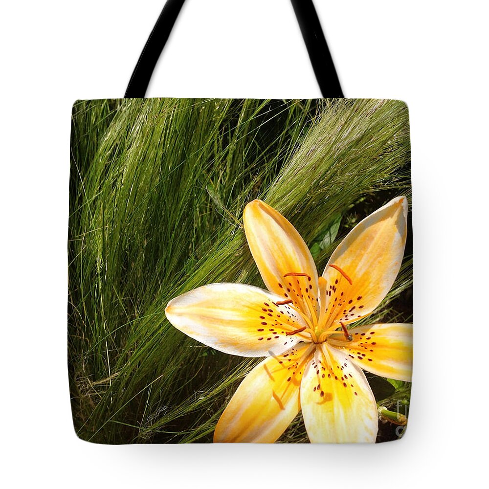 Lily Tote Bag featuring the photograph Lily on the Green by Onedayoneimage Photography