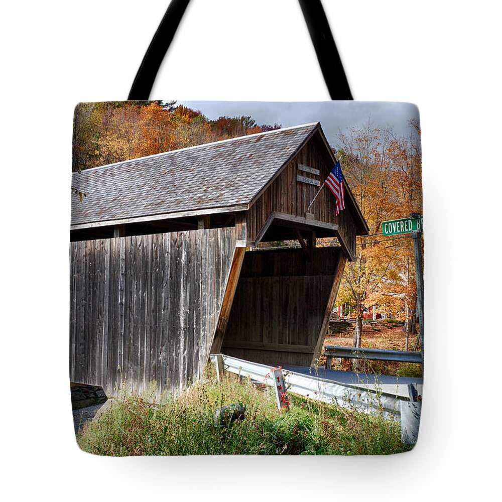Warren Covered Bridge Tote Bag featuring the photograph Lincoln Gap Covered Bridge by Jeff Folger