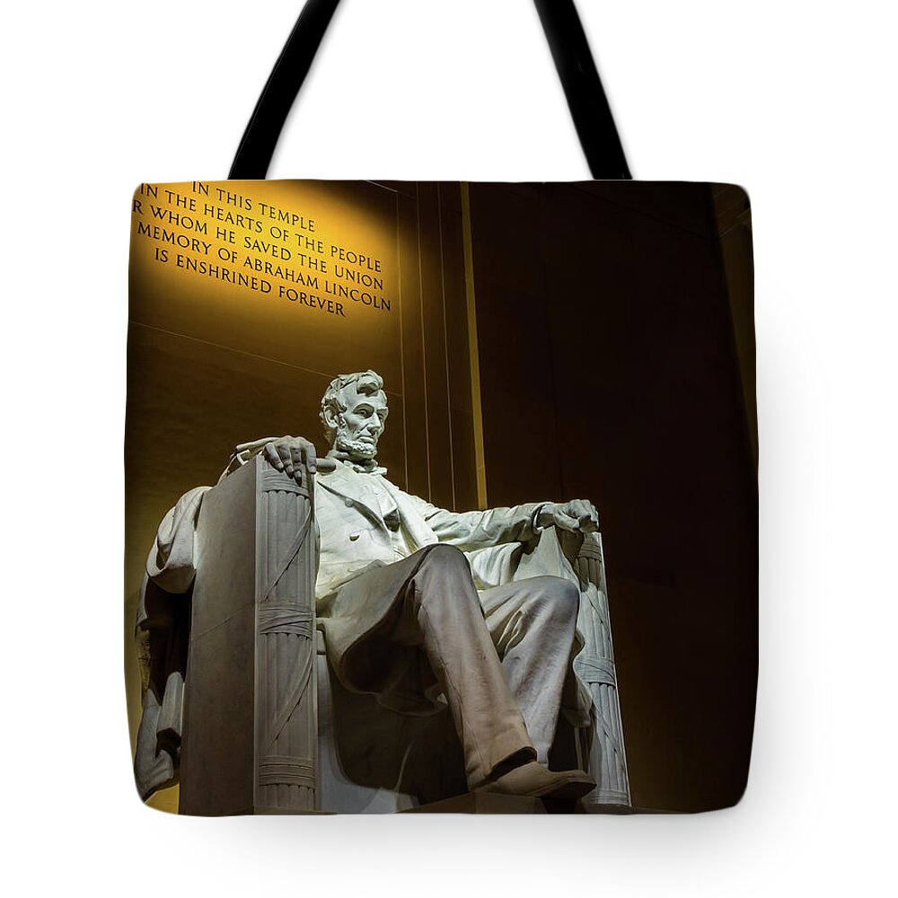President Tote Bag featuring the photograph Lincoln Memorial by Ed Clark