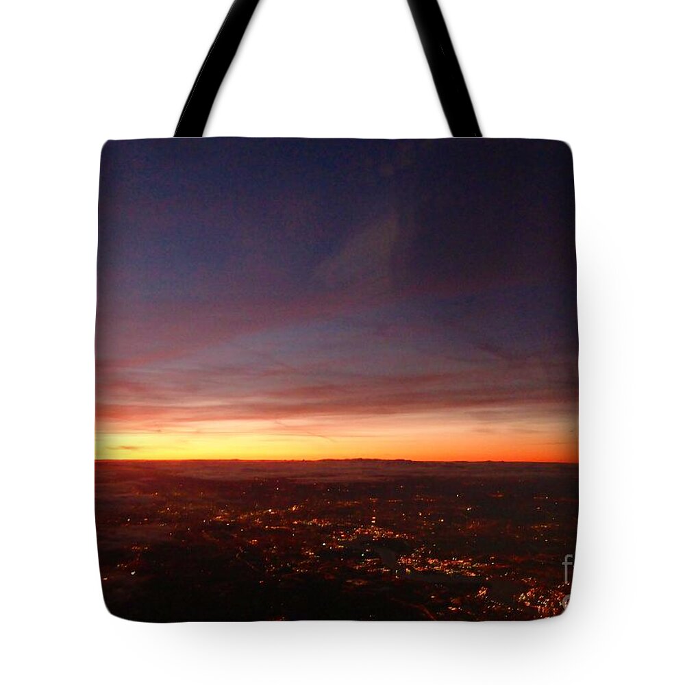 Sunset Tote Bag featuring the photograph London Sunset by Amalia Suruceanu