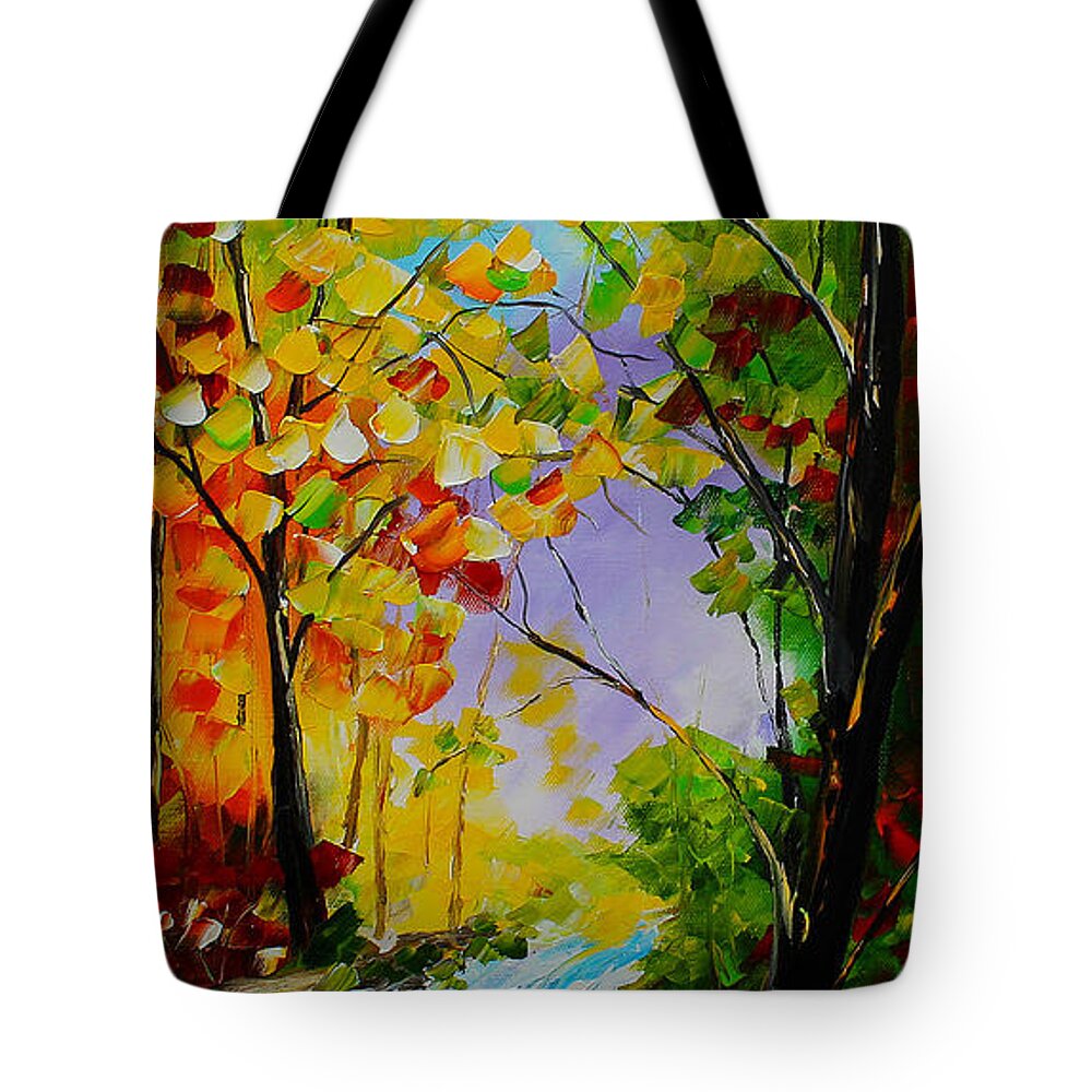 City Paintings Tote Bag featuring the painting Looking Through by Kevin Brown