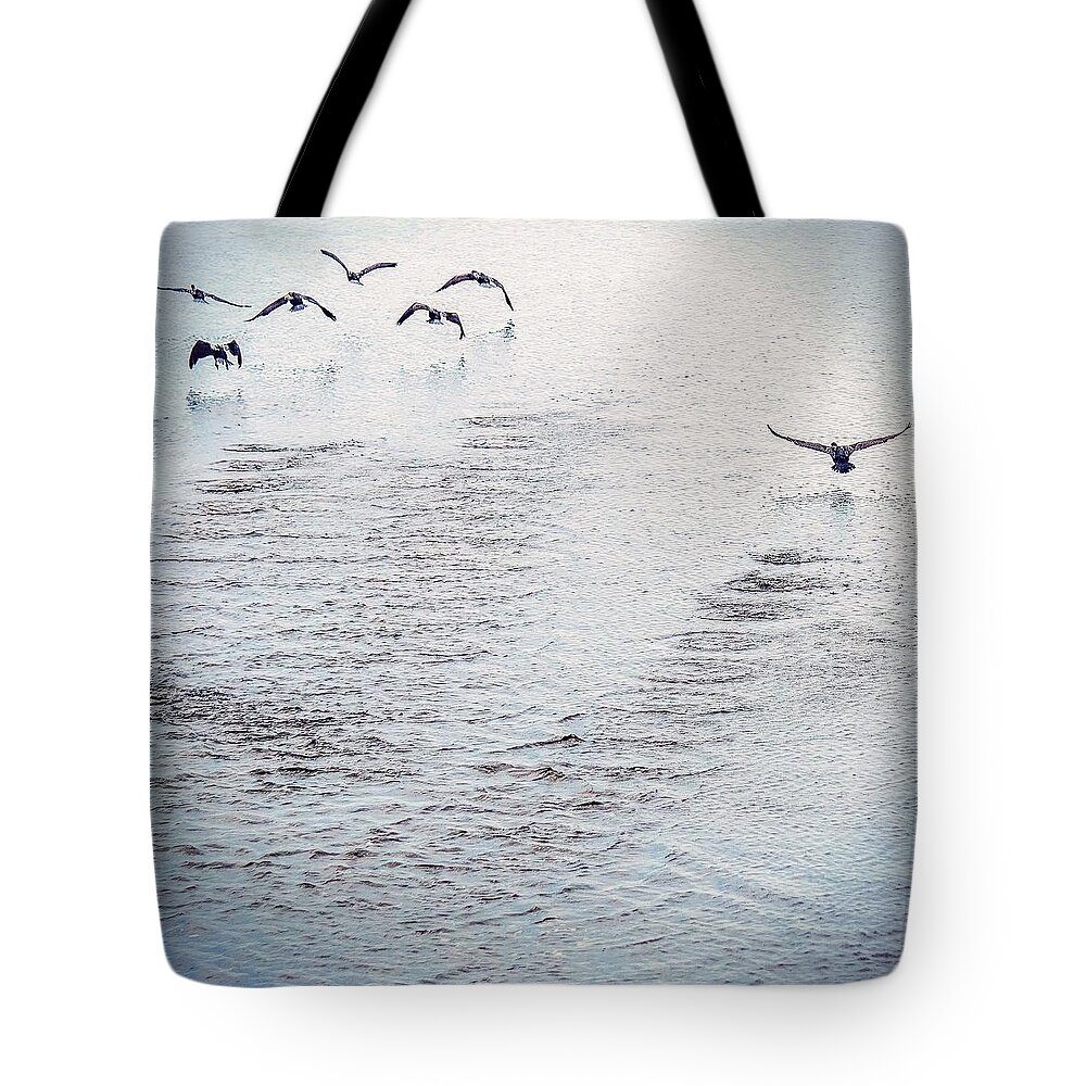  Tote Bag featuring the photograph Looner Liftoff by Kendall McKernon