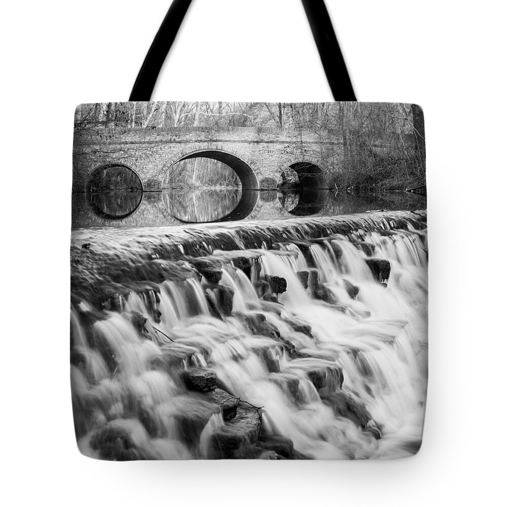 Waterfall Tote Bag featuring the photograph Lower Buckeye Falls by Norberto Nunes